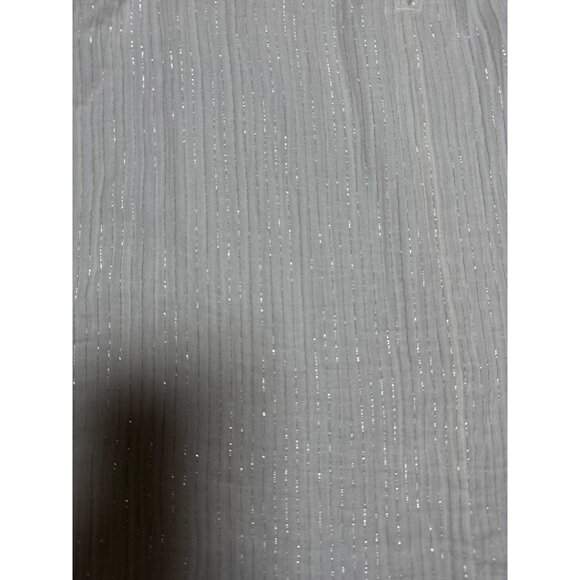 Gap Size M Womens White Sleeveless Top With Metallic Threading  Ruffle neckline - Picture 10 of 10